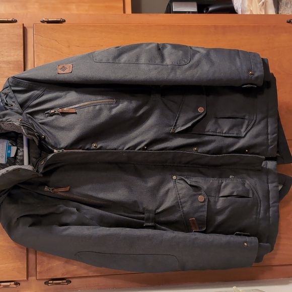 Columbia dark green women's winter coat, small - Picture 5 of 6